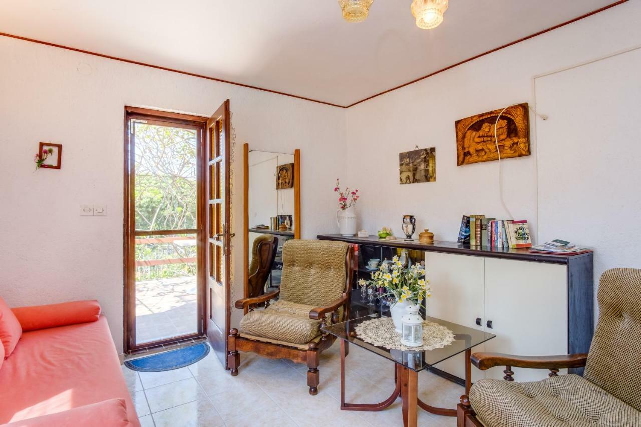 Apartment Carmen Veli Lošinj Екстериор снимка